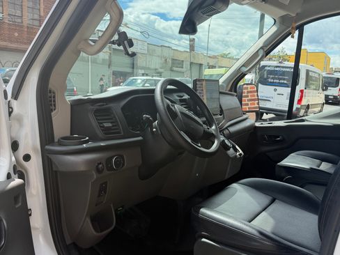 Used 2023 Ford E-Transit Medium Roof RWD image 11
