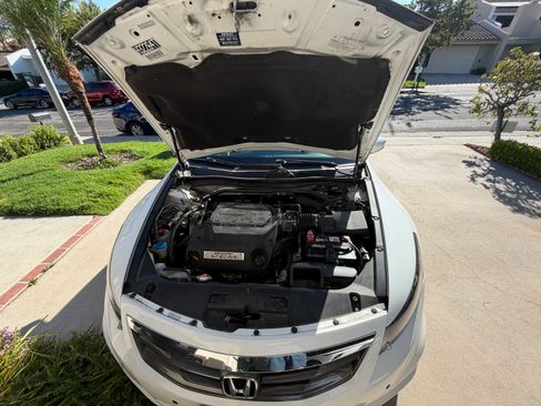 Used 2011 Honda Accord EX-L image 9