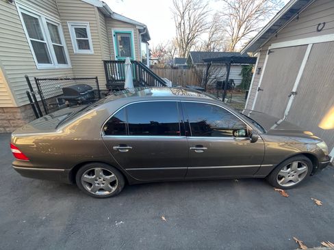 Used 2006 Lexus LS 430 image 4