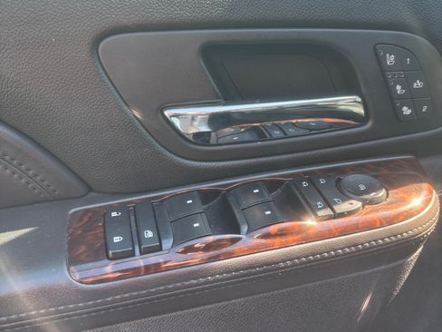 Used 2012 GMC Yukon Denali AWD/4WD image 17