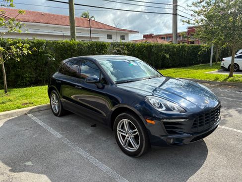 Used 2018 Porsche Macan AWD/4WD image 5
