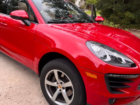 Used 2017 Porsche Macan AWD/4WD image 6