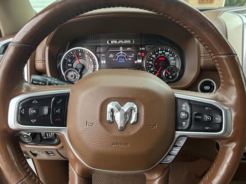 Used 2020 RAM 1500 Laramie image 13