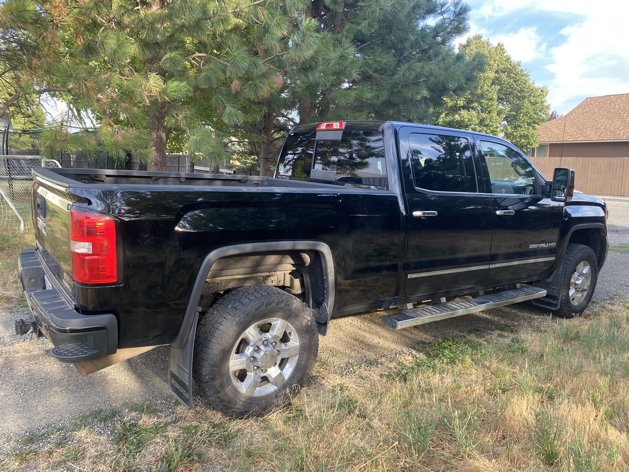 Used 2017 GMC Sierra 3500 Denali AWD/4WD image 2