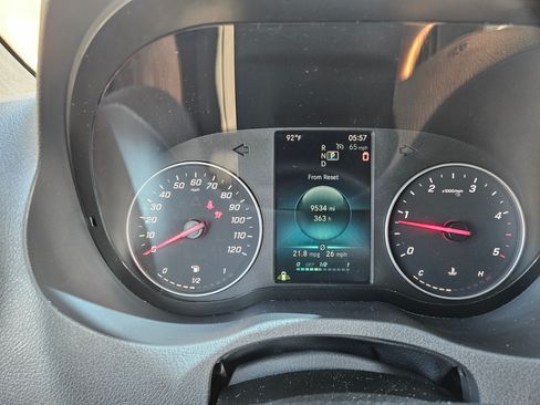 Used 2024 Mercedes-Benz Sprinter 2500 image 23