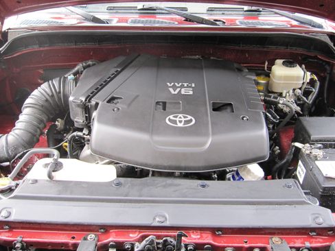 Used 2008 Toyota FJ Cruiser 4WD image 12