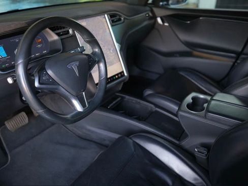 Used 2017 Tesla Model S 75 RWD image 15
