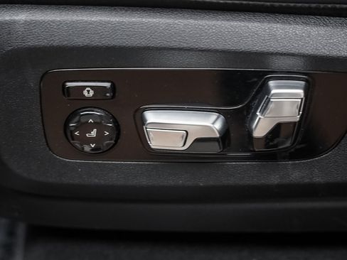 Used 2019 BMW X5 xDrive50i w/ M Sport Package AWD/4WD image 21