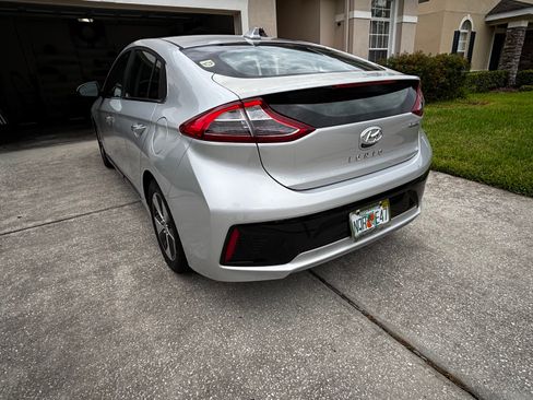 Used 2019 Hyundai Ioniq Limited FWD image 5