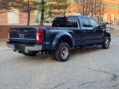 Used 2017 Ford F350 XLT image 6