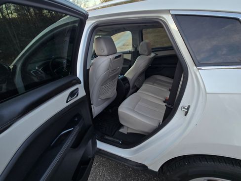 Used 2015 Cadillac SRX Performance w/ Driver Awareness Package image 8