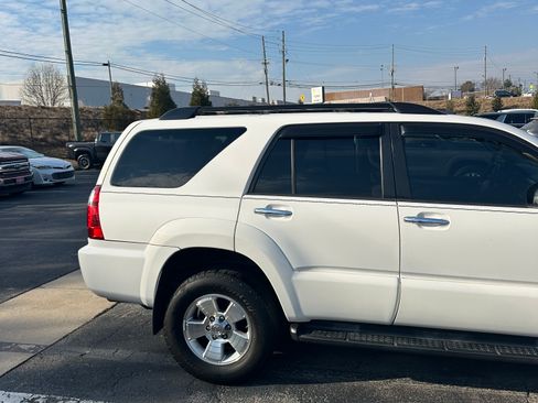 Used 2007 Toyota 4Runner Sport image 8