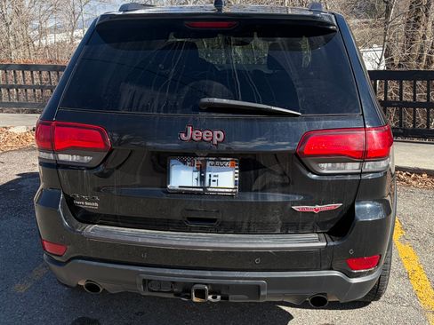 Used 2020 Jeep Grand Cherokee Trailhawk w/ Trailhawk Luxury Group image 6