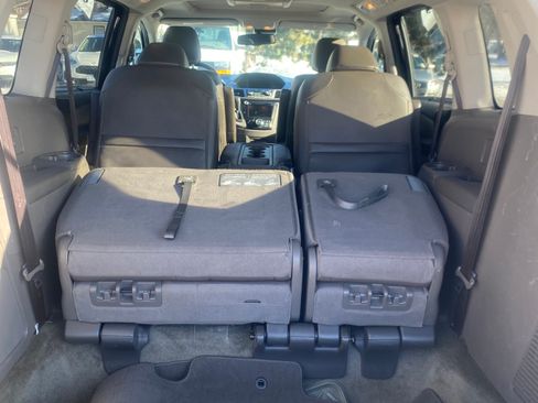 Used 2015 Honda Odyssey Touring image 17