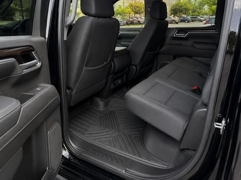 Used 2025 GMC Sierra 1500 Elevation AWD/4WD image 5