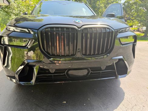 Used 2023 BMW X7 xDrive40i w/ M Sport Package AWD/4WD image 25