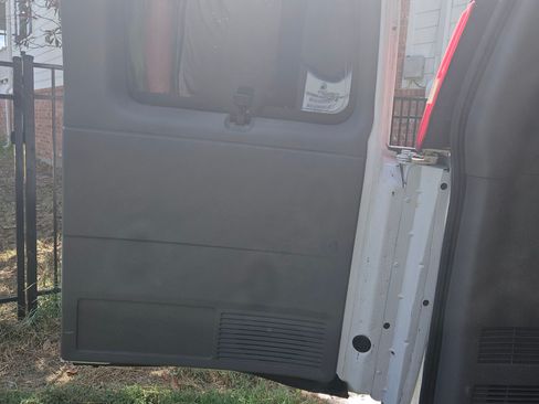 Used 2014 Chevrolet Express 1500 LS image 13