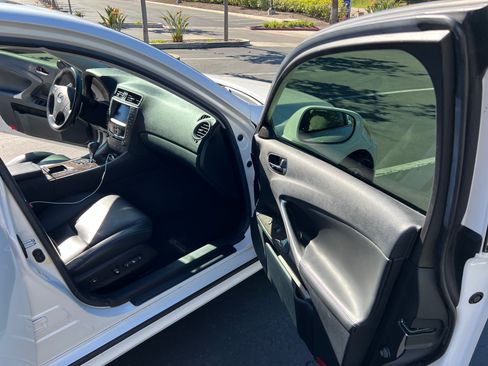 Used 2009 Lexus IS 250 image 21