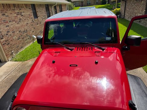 Used 2011 Jeep Wrangler Sport AWD/4WD image 4