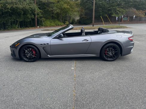 Used 2018 Maserati GranTurismo MC image 4