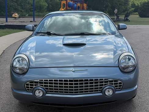 Used 2005 Ford Thunderbird RWD image 12