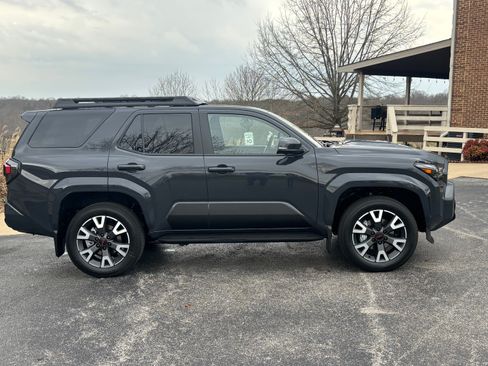 Used 2026 Toyota 4Runner TRD Sport Premium w/ Tow Technology Package image 4