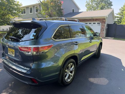 Used 2015 Toyota Highlander XLE AWD/4WD image 5