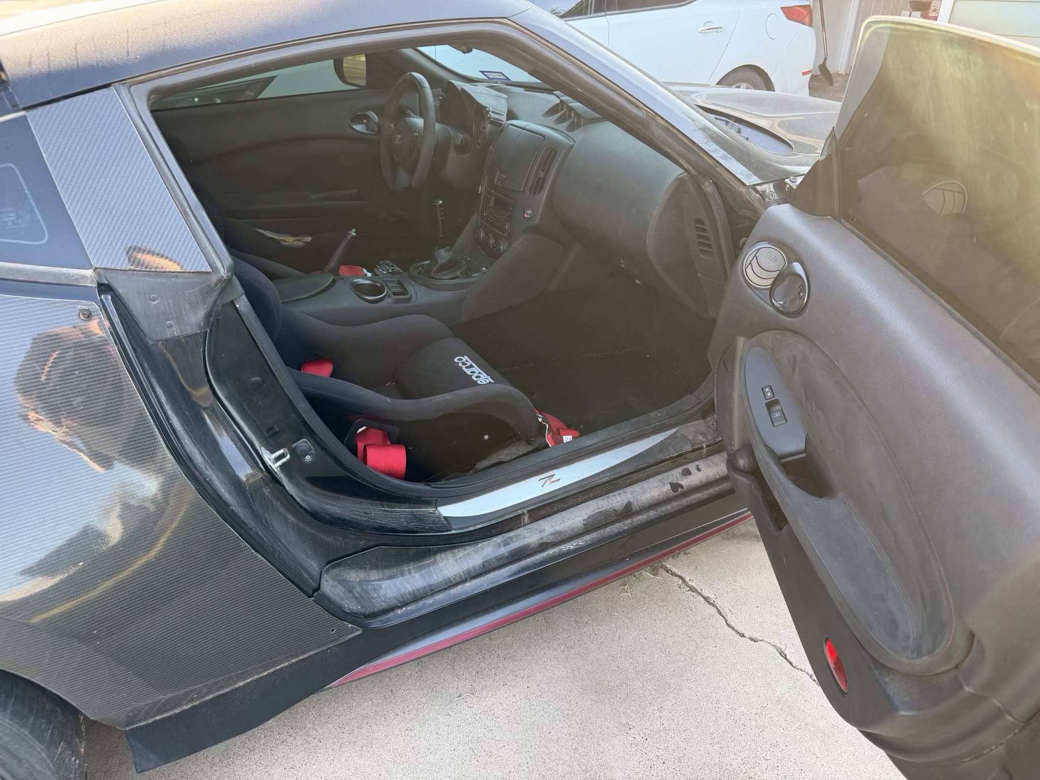 Used 2016 Nissan 370Z NISMO RWD image 9