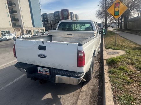 Used 2009 Ford F250 XLT AWD/4WD image 1