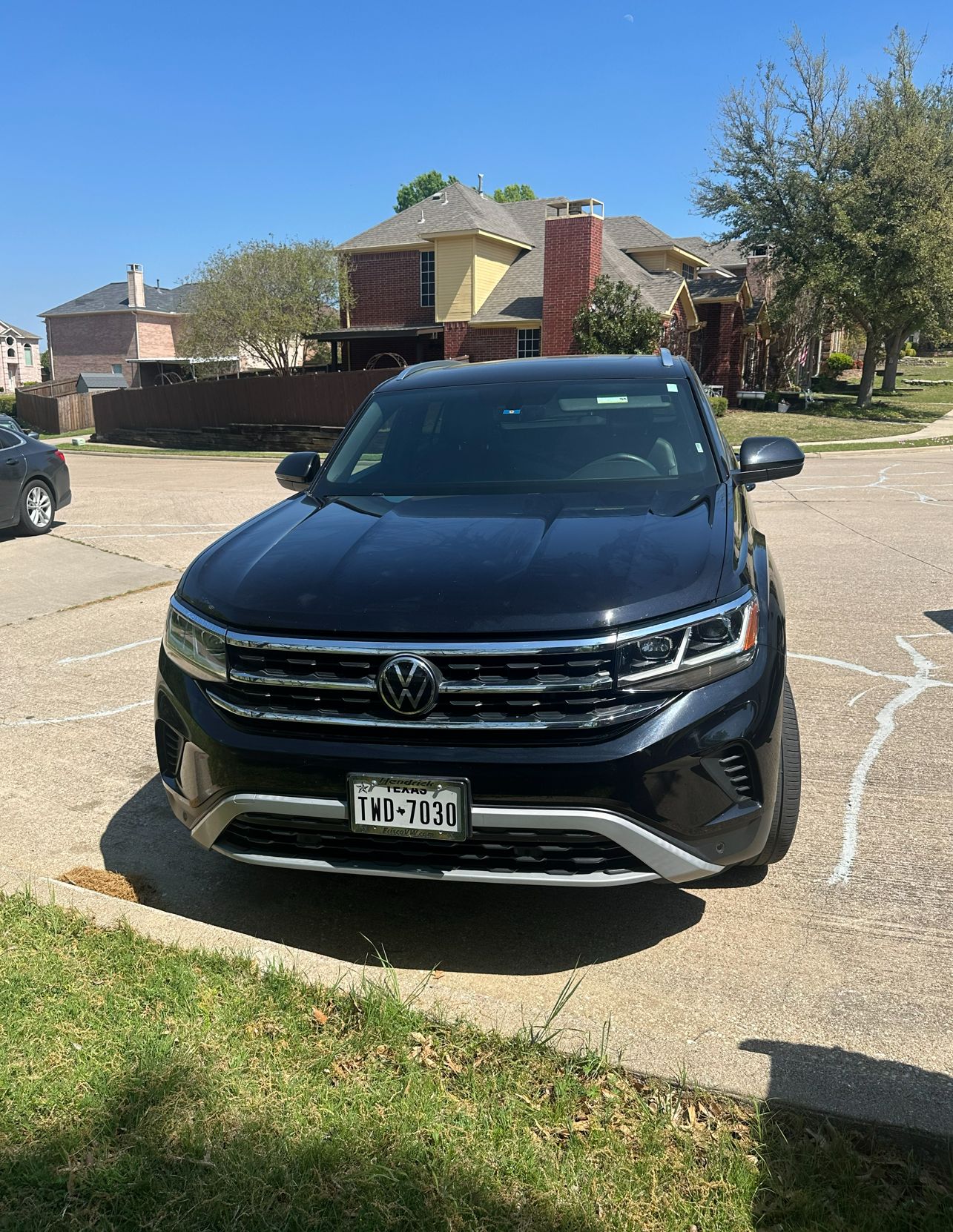 Used 2023 Volkswagen Atlas Cross Sport SE w/ Panoramic Sunroof Package AWD/4WD image 6