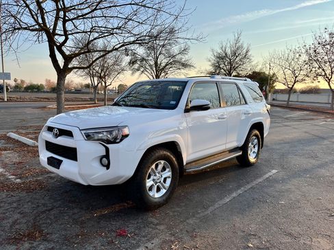 Used 2016 Toyota 4Runner SR5 Premium RWD image 1