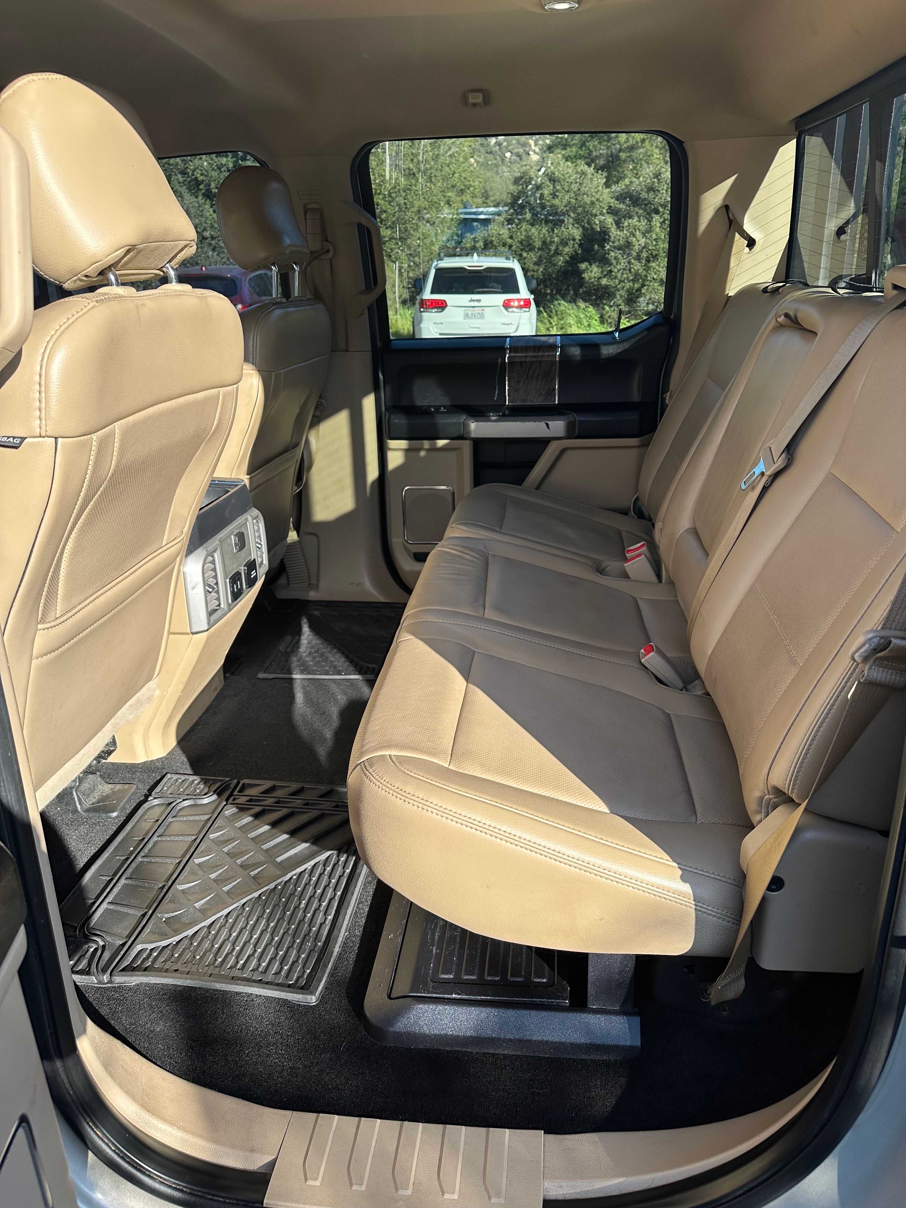 Used 2017 Ford F550 4x4 Crew Cab Super Duty image 10