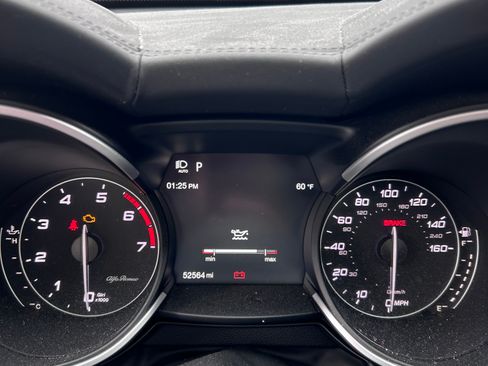 Used 2022 Alfa Romeo Stelvio Ti AWD/4WD image 19