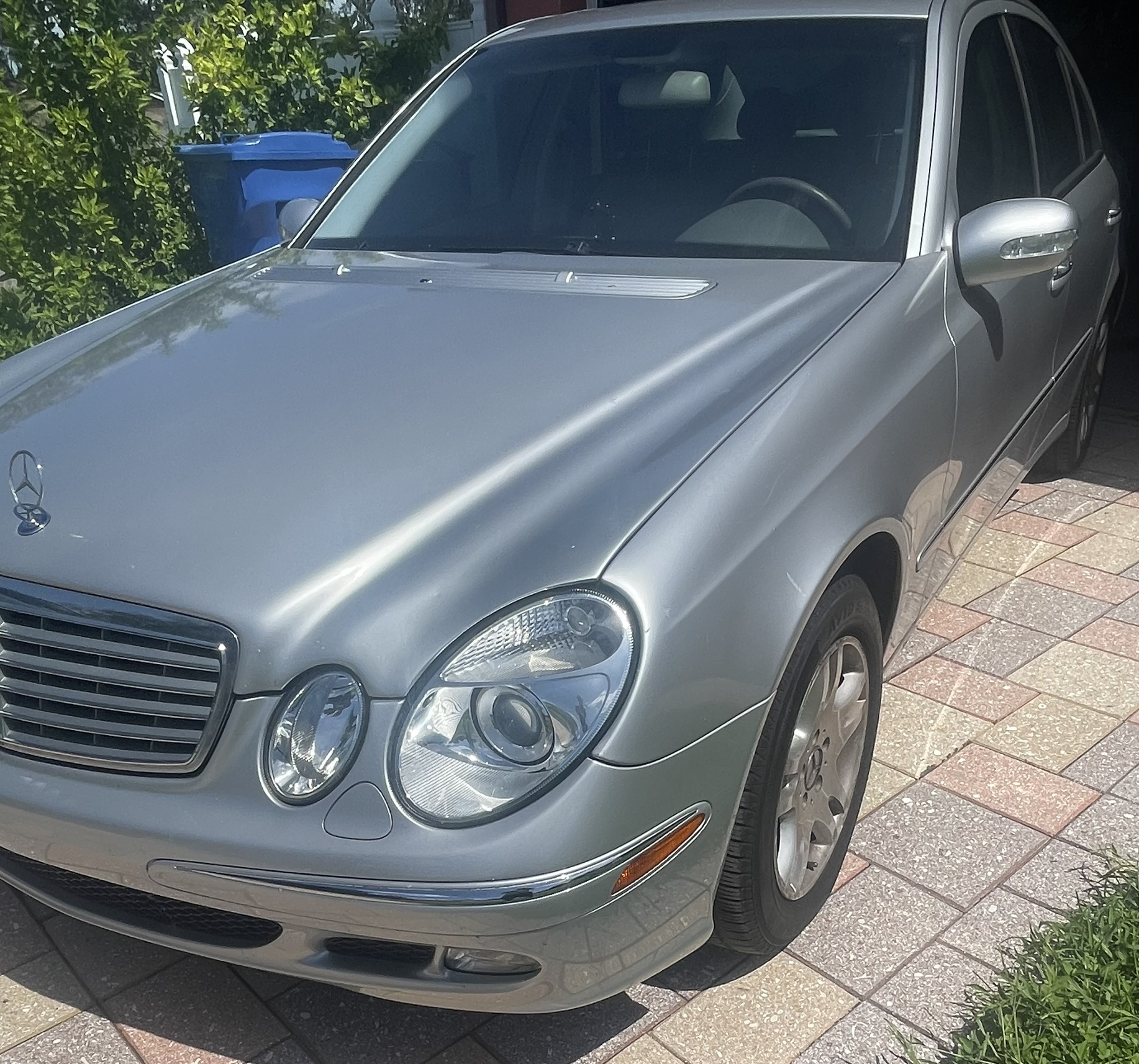 Used 2003 Mercedes-Benz E 320 Sedan image 2
