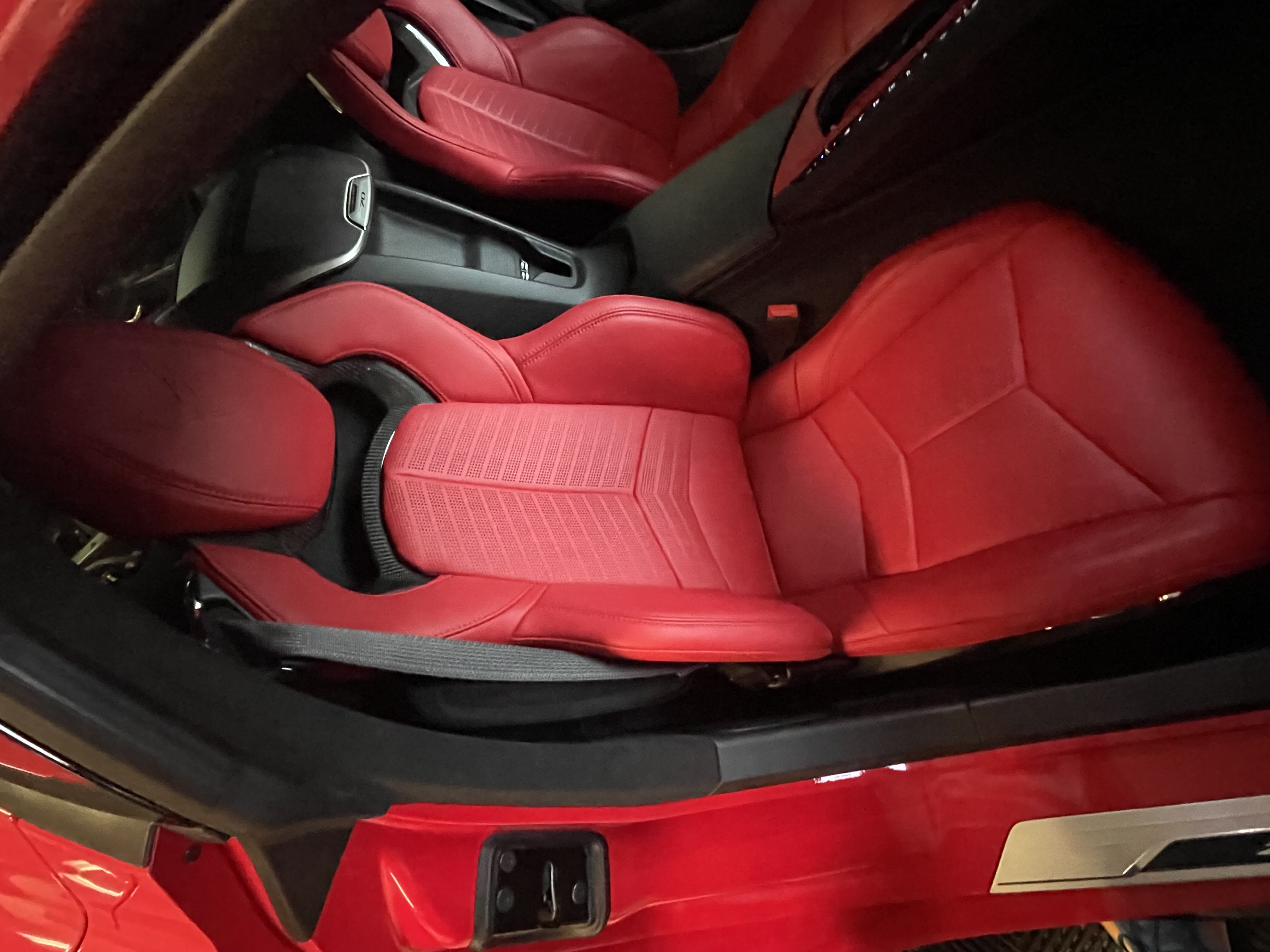 Used 2023 Chevrolet Corvette Z06 RWD image 9