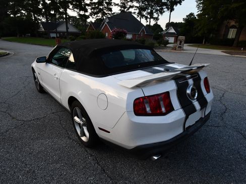 Used 2012 Ford Mustang GT Premium w/ Security Pkg RWD image 11