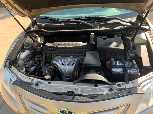 Used 2009 Toyota Camry image 6