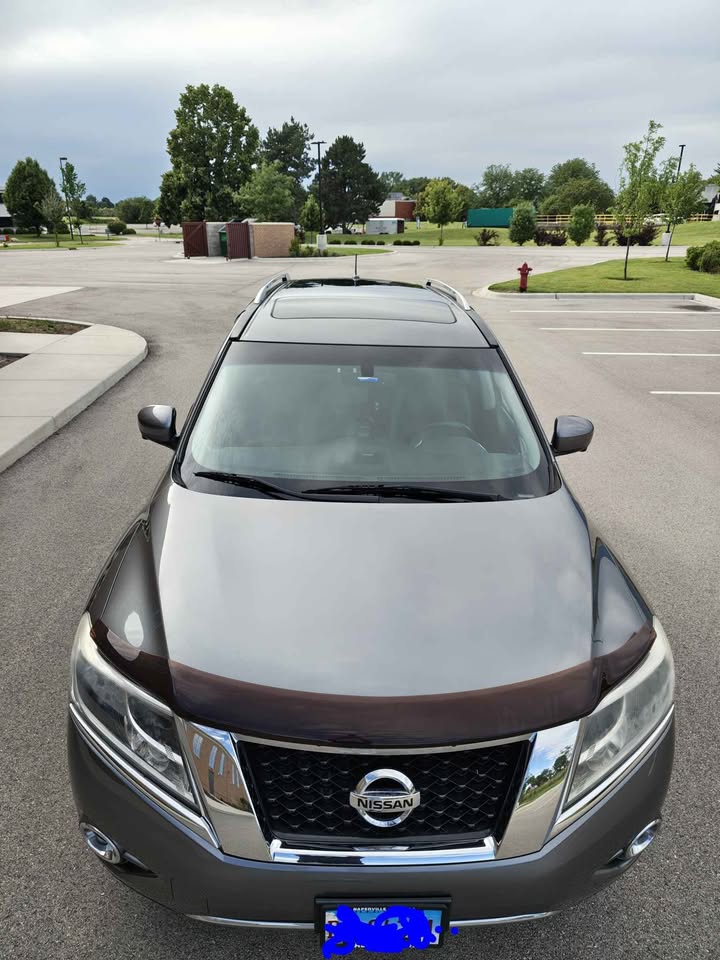 Used 2015 Nissan Pathfinder Platinum AWD/4WD image 17