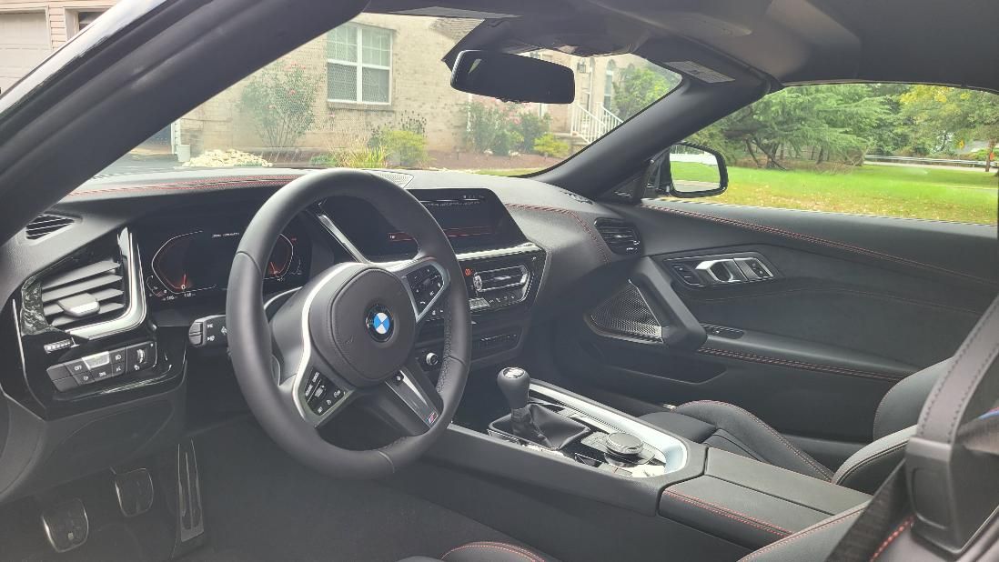 Used 2026 BMW Z4 M40i RWD image 8