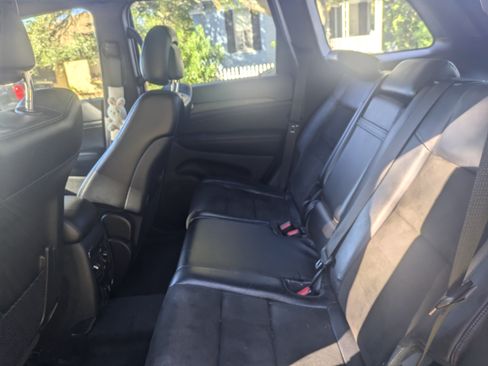 Used 2019 Jeep Grand Cherokee Altitude image 11