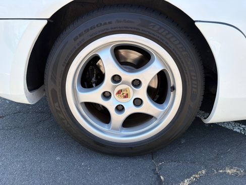 Used 1993 Porsche 968 Cabriolet RWD image 20