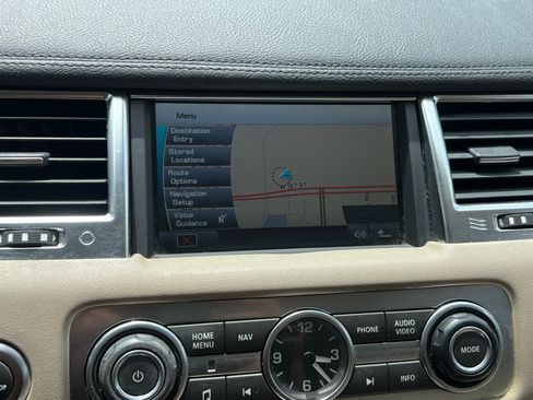 Used 2011 Land Rover Range Rover Sport HSE AWD/4WD image 20