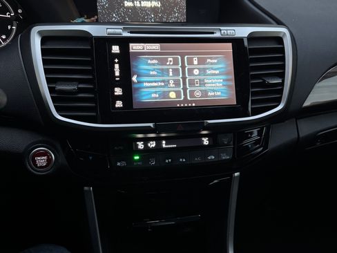 Used 2016 Honda Accord EX image 9