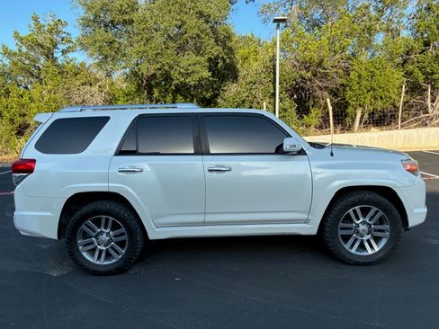Used 2010 Toyota 4Runner Limited AWD/4WD image 4