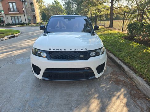 Used 2016 Land Rover Range Rover Sport SVR image 9