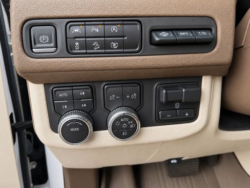 Used 2023 GMC Yukon XL Denali w/ Max Trailering Package AWD/4WD image 14