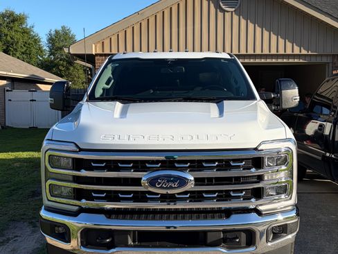 Used 2026 Ford F250 Lariat w/ FX4 Off-Road Package AWD/4WD image 4