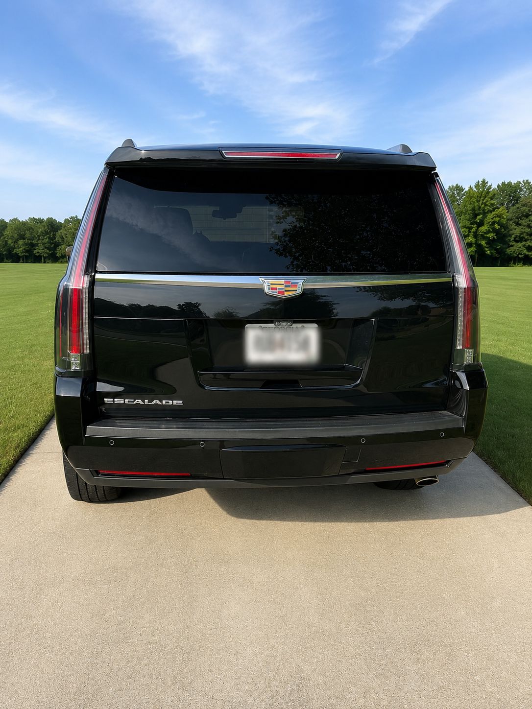 Used 2019 Cadillac Escalade Luxury RWD image 6