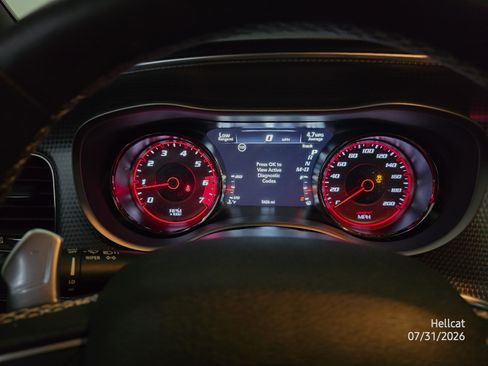 Used 2019 Dodge Charger SRT Hellcat RWD image 4