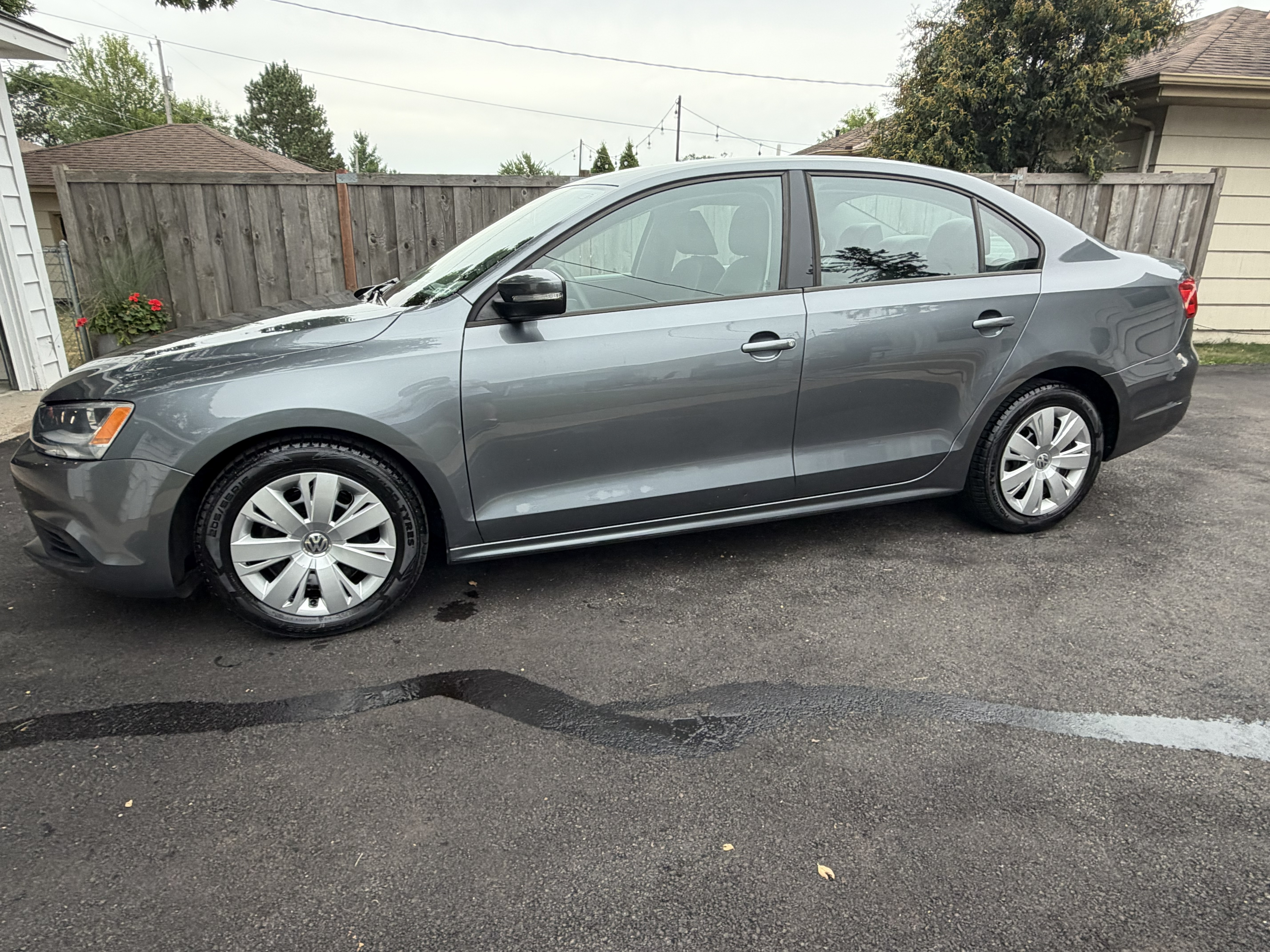 Used 2014 Volkswagen Jetta SE FWD image 9